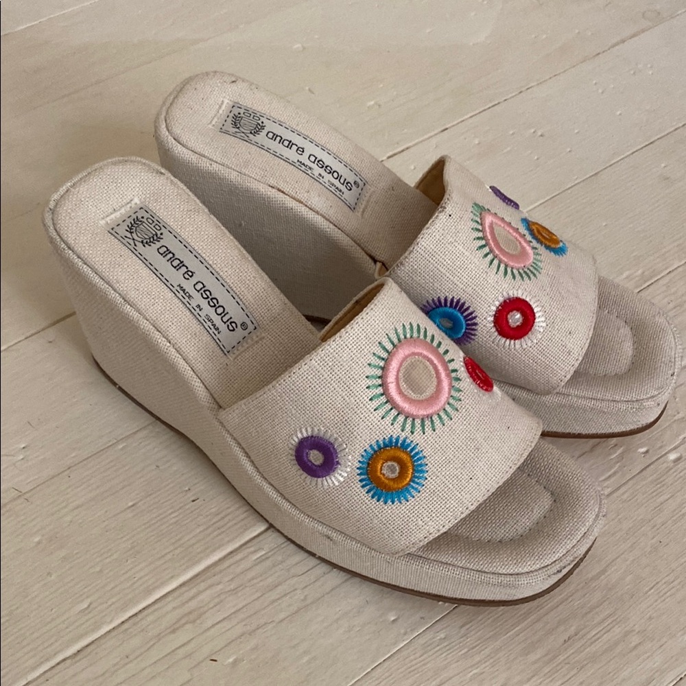 Andre Assous embroidered linen platform wedge